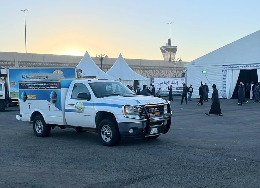 فرع هيئة الأمر بالمعروف بمنطقة الحدود الشمالية يفعِّل المصلى المتنقلى بمخيم الإفطار في مدينة عرعر