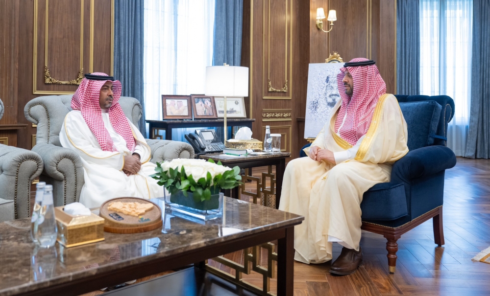 سمو أمير الحدود الشمالية يستقبل مدير فرع المركز الوطني لتنمية الغطاء النباتي بالمنطقة