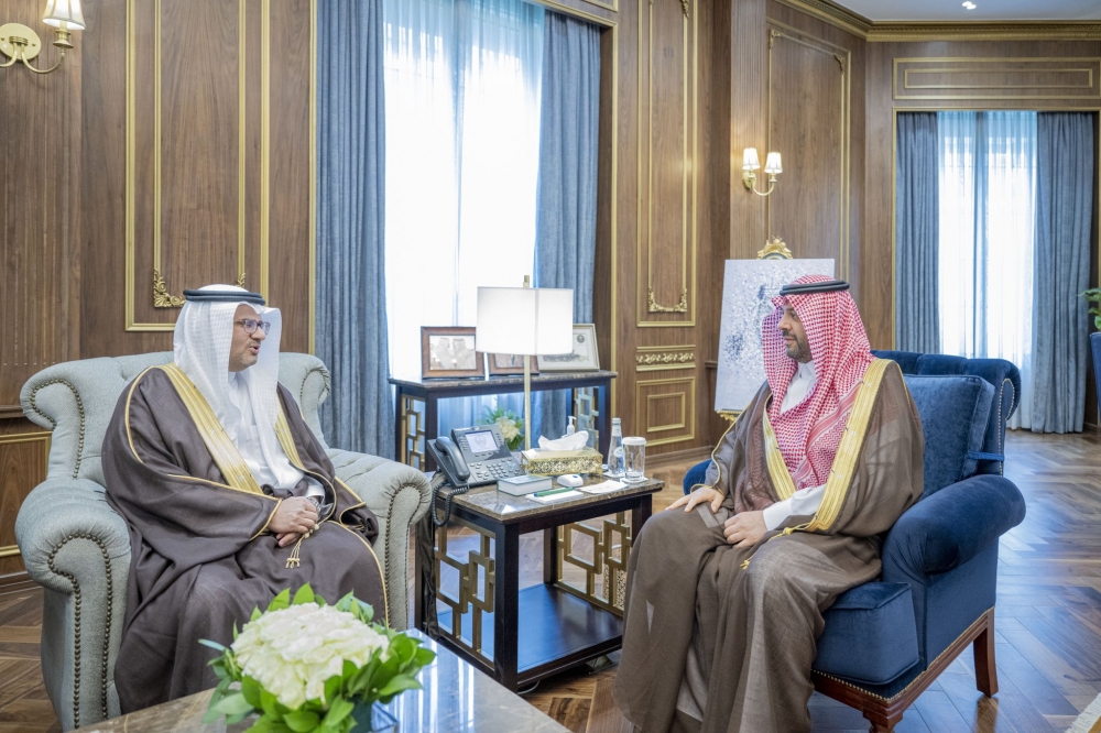 الأمير فيصل بن خالد بن سلطان يطّلع على الإستراتيجية الشاملة للمشروعات التعدينية في الحدود الشمالية