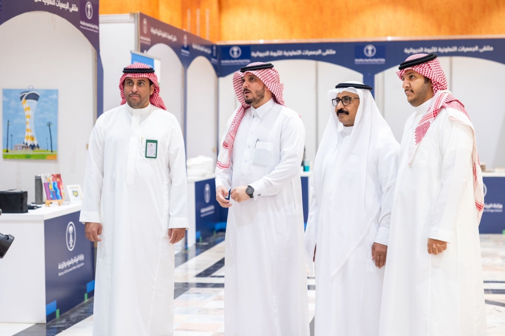 ملتقى الجمعيات التعاونية للثروة الحيوانية بالحدود الشمالية يواصل فعالياته بـ 30 ركناً تعريفياً