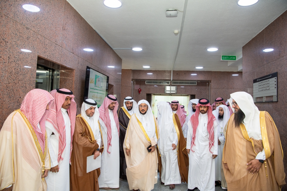 وزير الشؤون الإسلامية يزور فرع الوزارة بمنطقة الحدود الشمالية ويتفقد أعماله