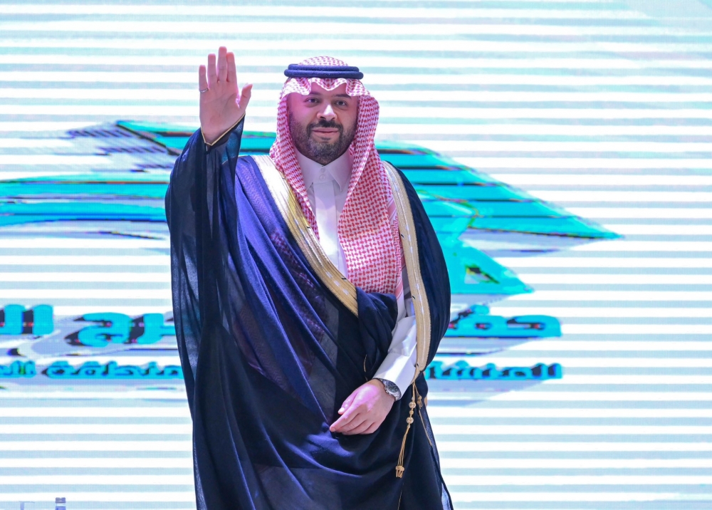 الأمير فيصل بن خالد بن سلطان يرعى حفل تخريج 1444 متدرباً من منشآت التدريب التقني والمهني بالحدود الشمالية