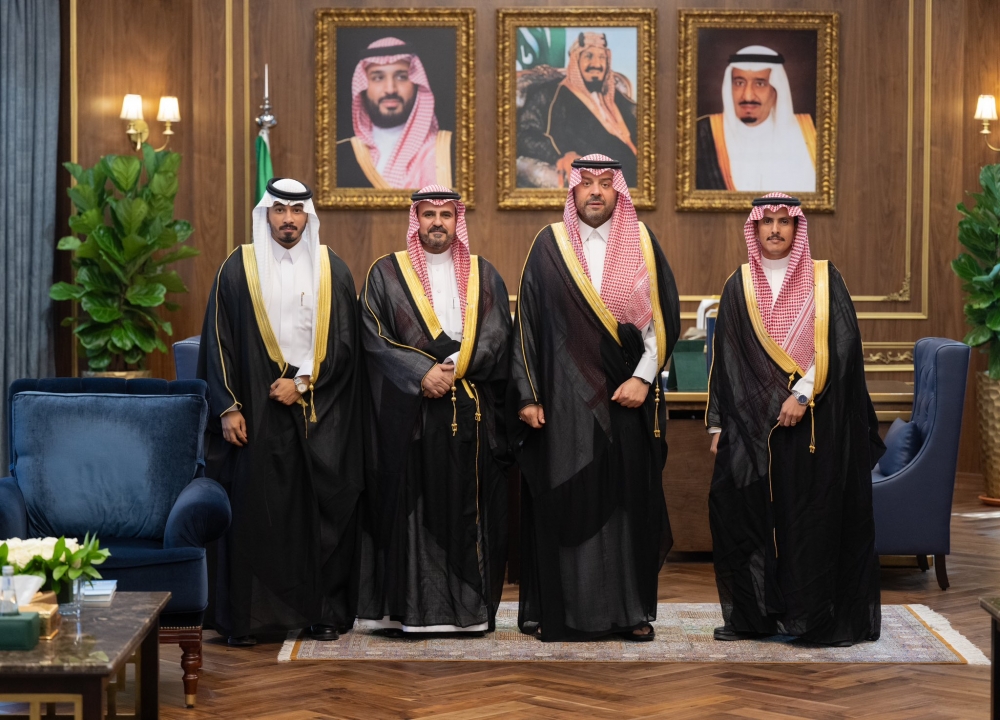 سمو أمير منطقة الحدود الشمالية يتسلم التقرير السنوي لهيئة المدن الصناعية ومناطق التقنية