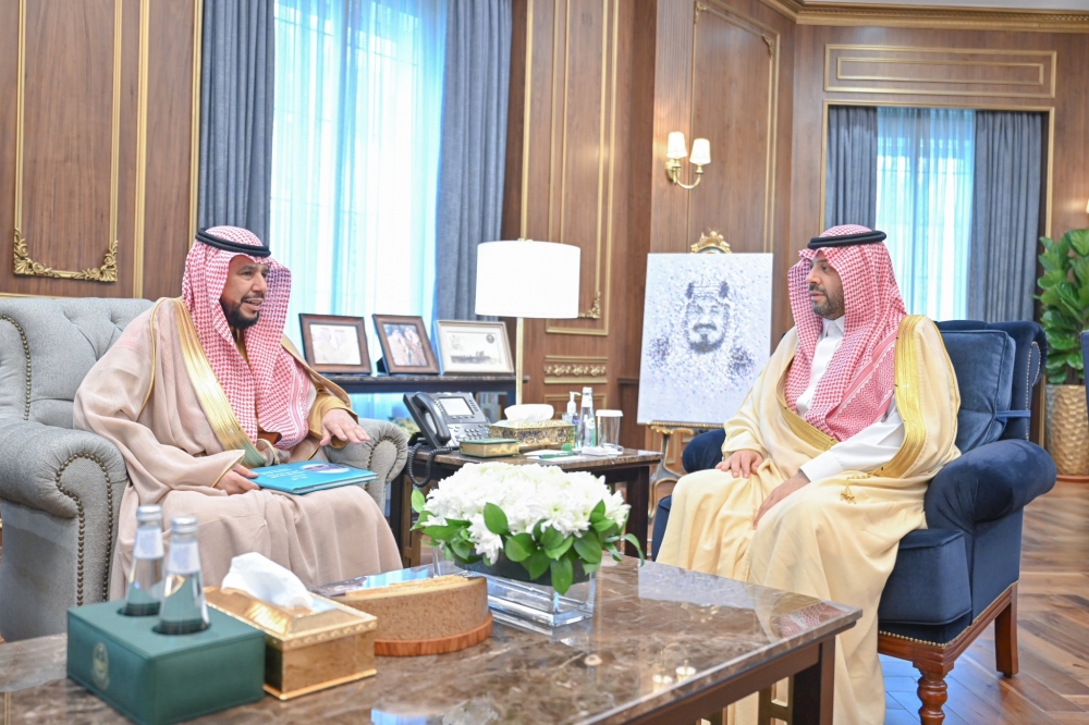 سمو أمير الحدود الشمالية يتسلّم تقريرًا عن نتائج اختبارات نهاية الفصل الدراسي الأول