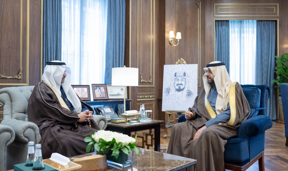 سمو أمير الحدود الشمالية يتسلّم التقرير السنوي لفرع وزارة الرياضة بالمنطقة