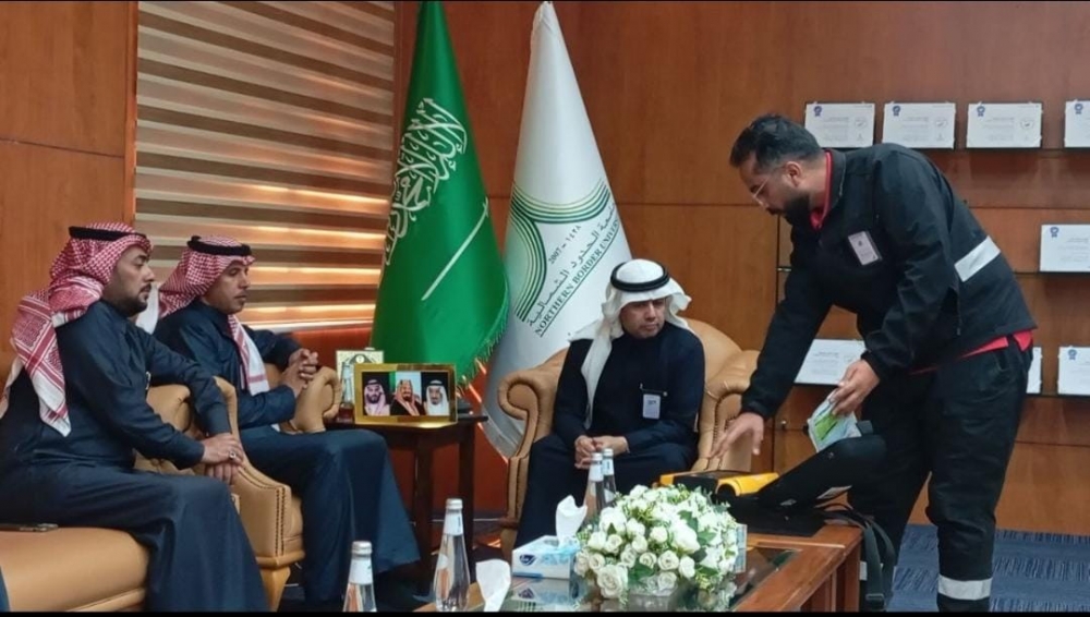 الهلال الأحمر بالحدود الشمالية ينفذ مشروع “معاذ” في مقرات العمل