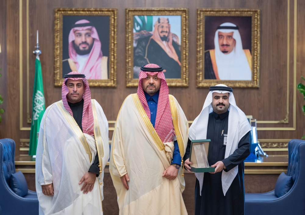 سمو أمير الحدود الشمالية يتسلّم التقرير الختامي لمبادرات التطوع البيئي لعام 2024