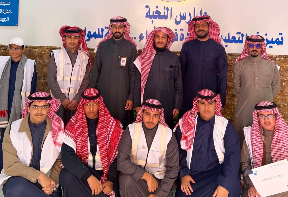 مكتب فرع وزارة البيئة والمياه والزراعة بمحافظة رفحاء يقيم مبادرة التوعية البيئية بالتعاون مع تعليم الحدود الشمالية ومدارس نخبة الشمال بالمحافظة