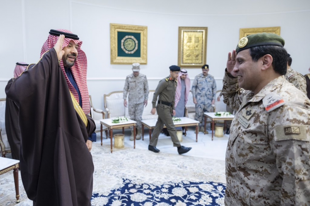 سمو أمير الحدود الشمالية يقيم مأدبة إفطار للقيادات الأمنية
