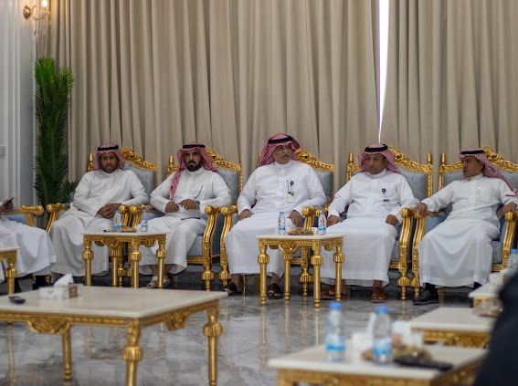 فرع وزارة الموارد البشرية والتنمية الاجتماعية بالحدود الشمالية يكرم الجمعيات الأهلية المشاركة في مبادرة