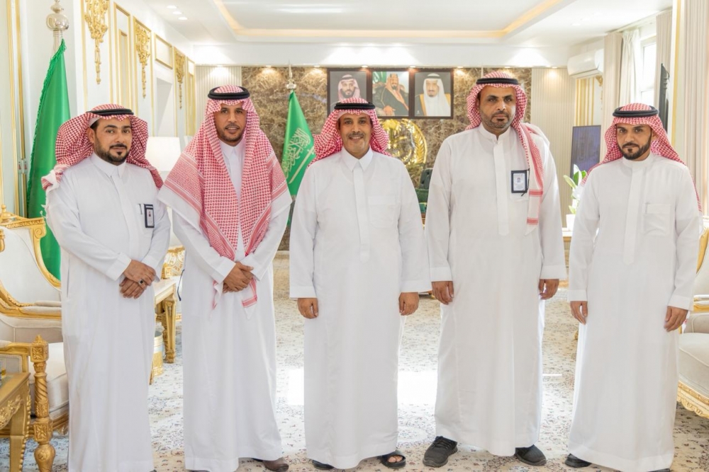 محافظ رفحاء يستقبل مدير فرع هيئة الهلال الأحمر بمنطقة الحدود الشمالية