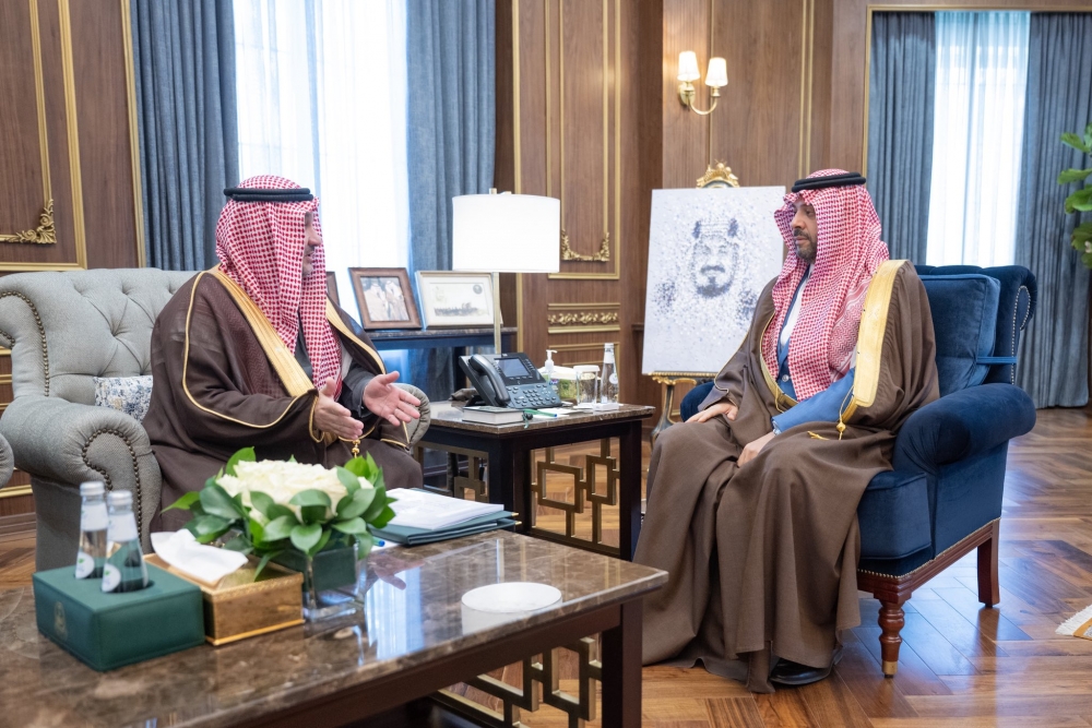 سمو أمير منطقة الحدود الشمالية يستقبل مدير فرع الهيئة العامة للإحصاء