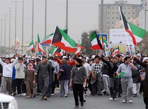 الكويت تعتزم ترحيل المتظاهرين من