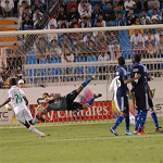 الأهلي ينفرد بالصدار بفوزه على الهلال والاتفاق يزاحم على الصدارة بفوزه على هجر ( مرفق فيديو )