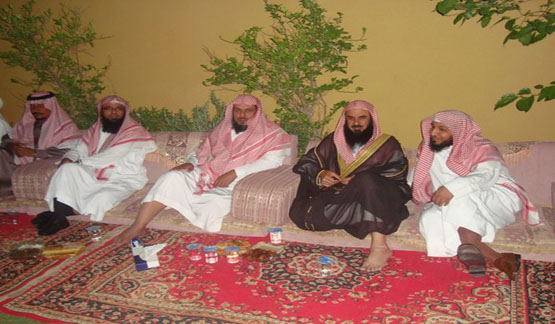 العلاقات العامة بهيئة الأمر بالمعروف بالشمالية تقيم حفل عشاء ( صور )