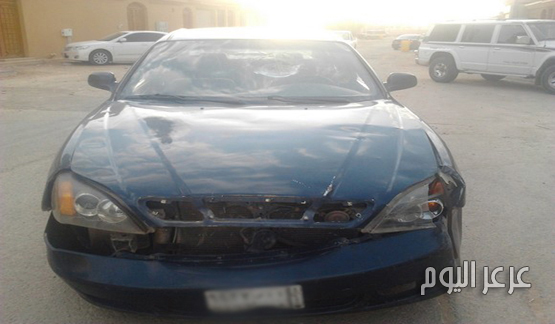 الجهات الأمنية تكثف بحثها عن شاب قام بطعن أخر وهشم سيارته أمام منزله بعرعر