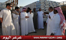 المواطنون يطالبون وزير التجارة بالظهور للأعلام لإيضاح سبب تواصل ارتفاع مادة الشعير - كيس الشعير وصل إلى 55 ريال بالشمالية ....... والمواطنون يتجهون الى البيع الجماعي لمواشيهم